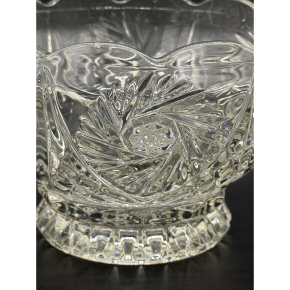 Vtg Crystal Clear Industries Pinwheel Star Hand Cut Lead Crystal Serving Bowl 7. - Picture 3 of 10